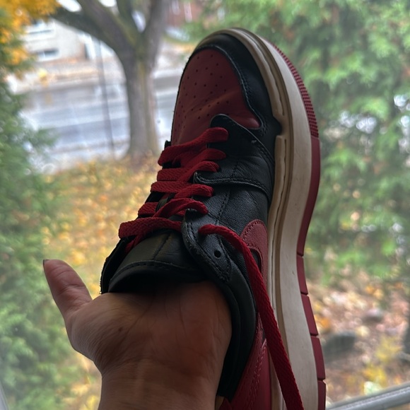 Air Jordan 1 Elevate Low SE in Red/Black - Picture 5 of 6